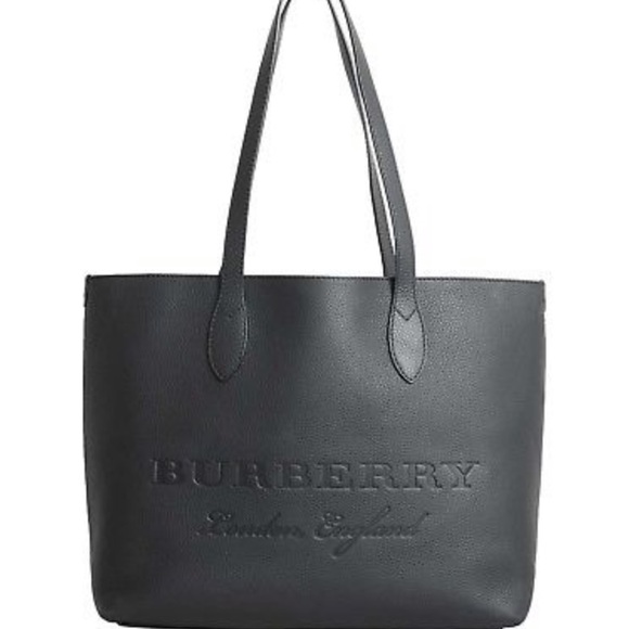 Burberry Handbags - Burberry Womens Remington Large Leather Tote Black